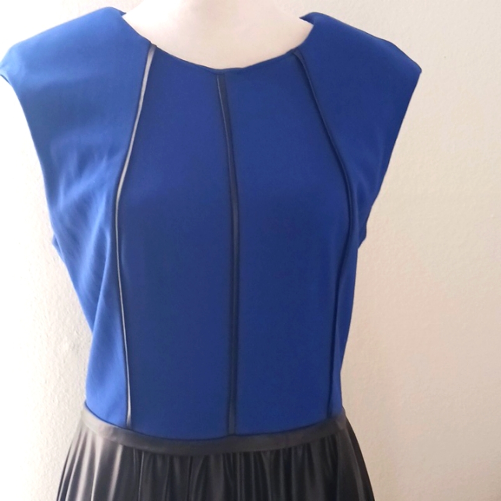 Badgley Mischka electric blue and black fully lined dress